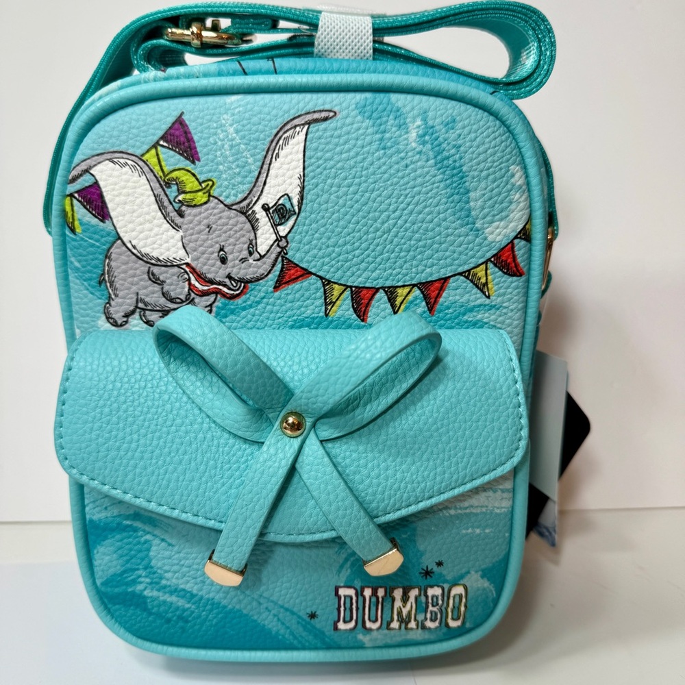 NWT. Wondapop Disney Dumbo Luxe 8" Crossbody Bag. This crossbody/shoulder bag